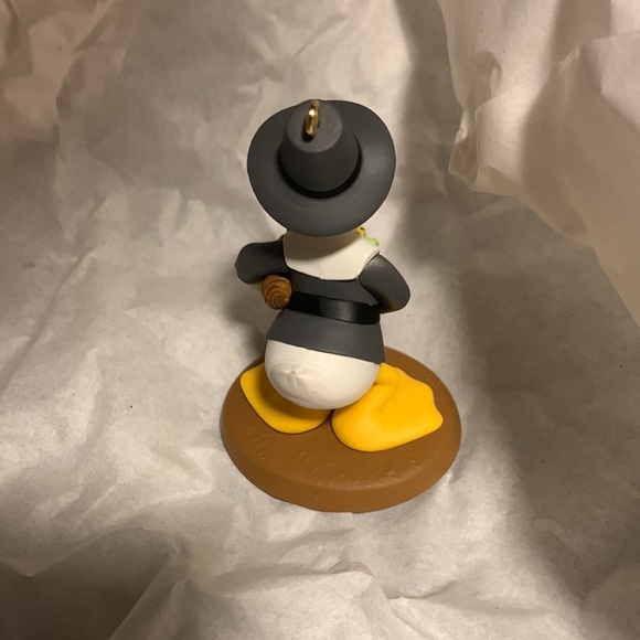 Hallmark Keepsake - Disney Thankful Donald - Picture 4 of 4